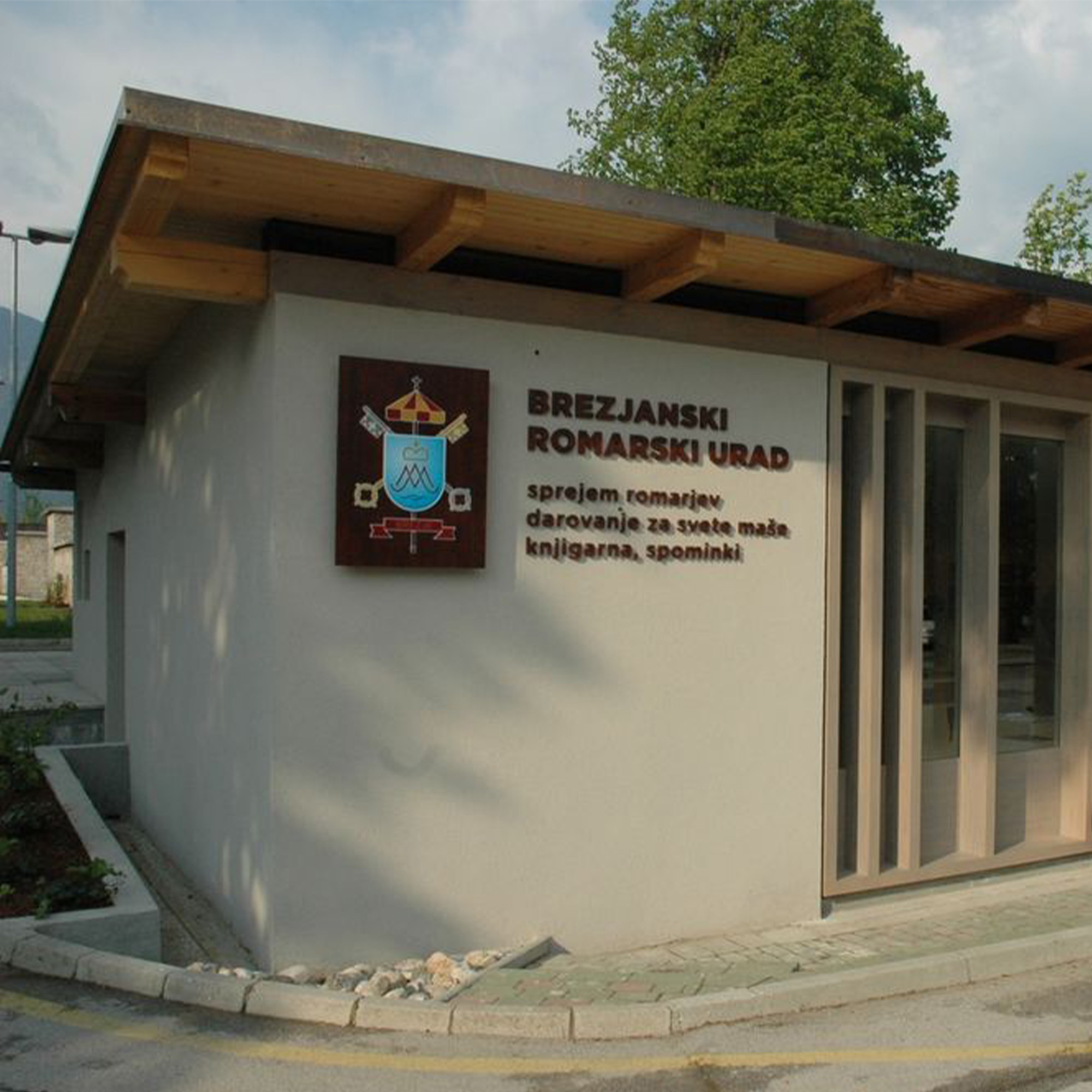 Romarski urad - Marija Pomagaj Brezje (marija.si)